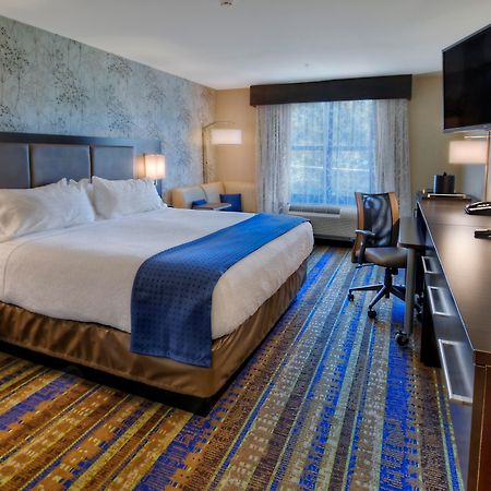 Holiday Inn & Suites Tupelo North By Ihg Εξωτερικό φωτογραφία