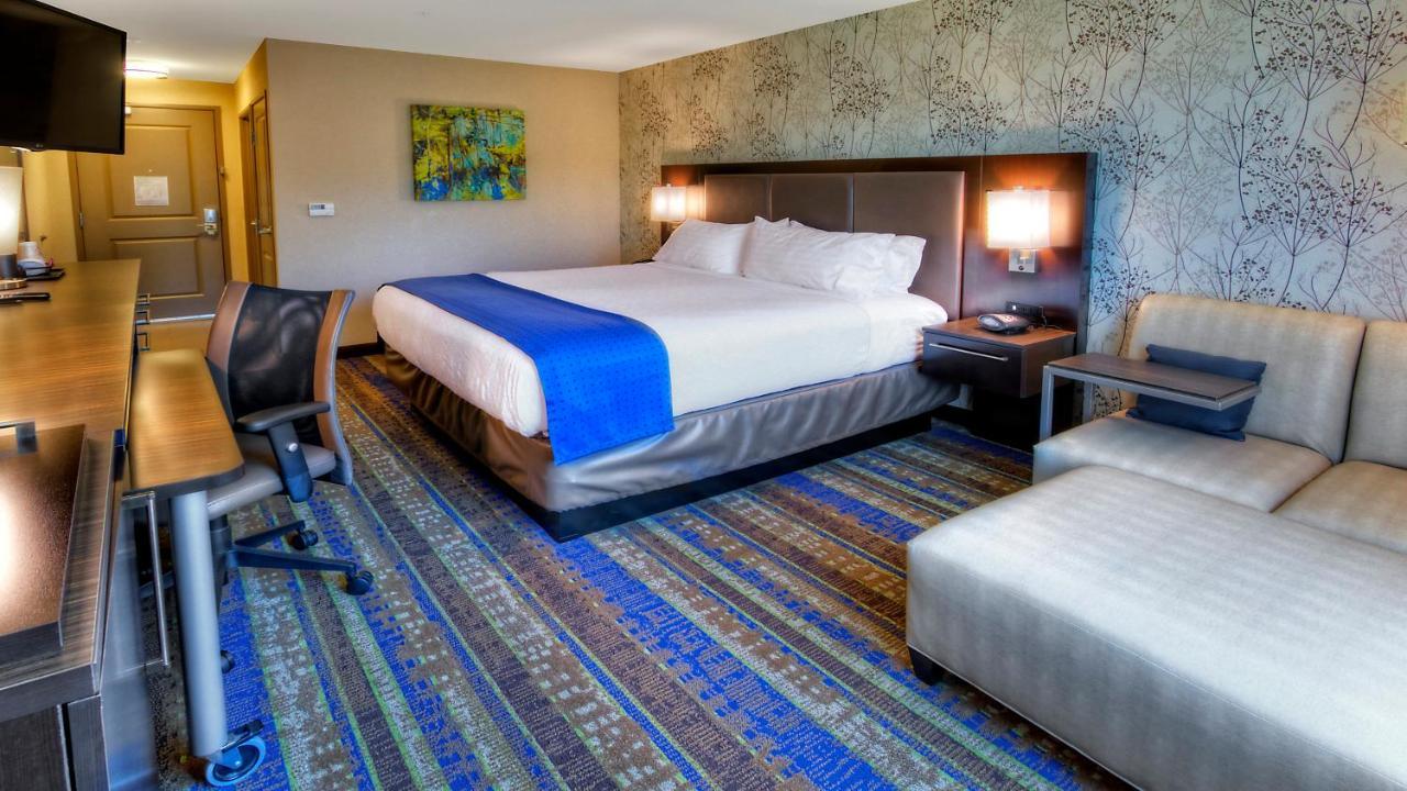 Holiday Inn & Suites Tupelo North By Ihg Εξωτερικό φωτογραφία